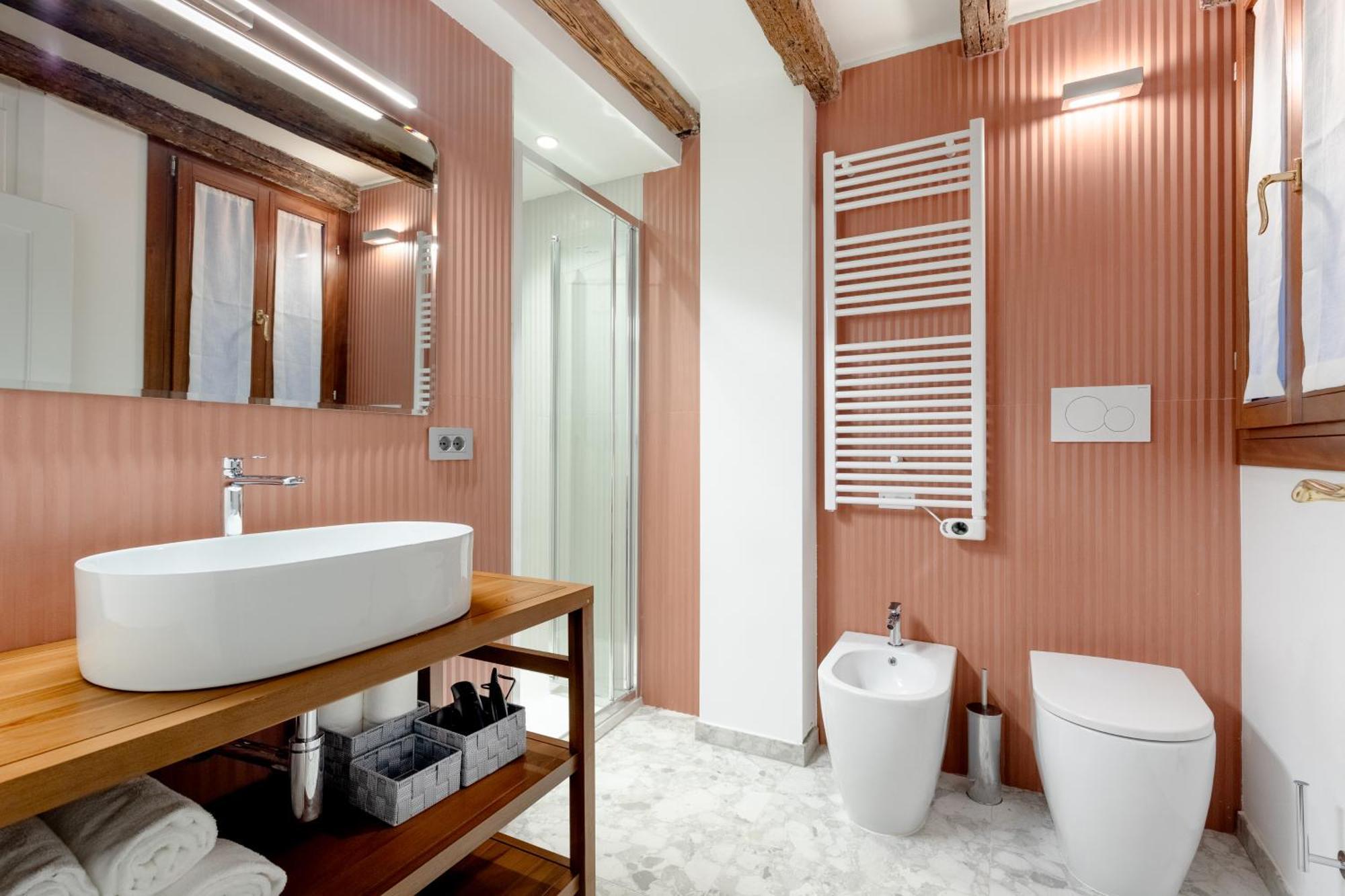La Caorlina - Pied A Terre - Bas-relief Apartamento *
